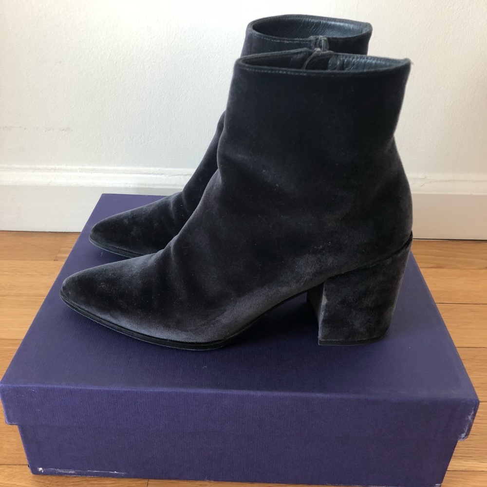 STUART WEITZMAN Trendy Ankle Boots - like new